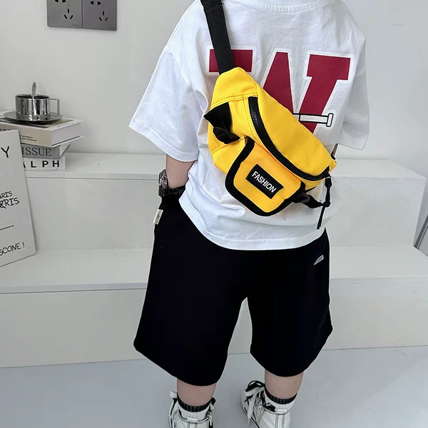 Korean Style Simple Fashion Handsome Boys' Chest Bag 2025 New Tiktok Super Popular Children's Wear Matching Bag Lightweight Travel Bag