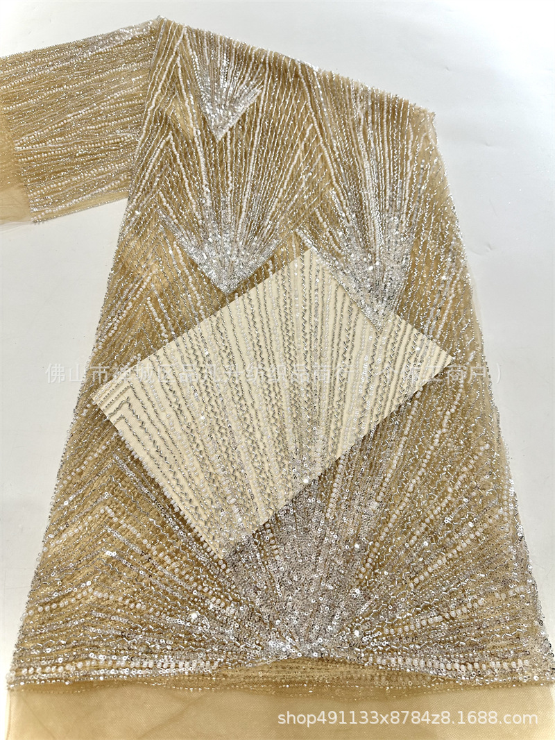 Moda europea y americana bolso sexy nalgas tirantes vestido tela industria pesada tela bordada con cuentas de alta costura encaje con cuentas