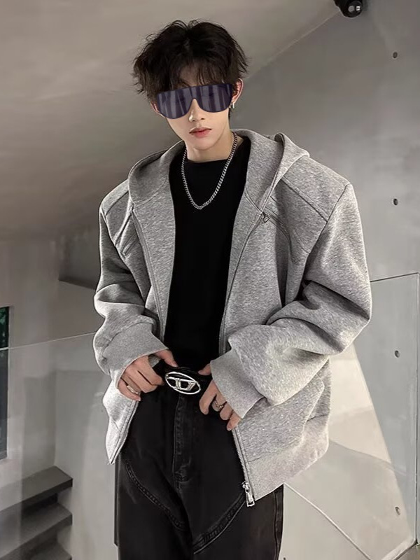 Metal shoulder pads with zipper