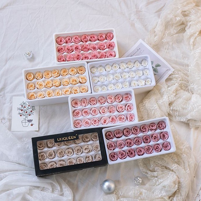 Venta directa de fábrica de Yunnan cabeza de rosa eterna 2-3 cm B grado 21 flores Día de San Valentín materiales diy hechos a mano al por mayor