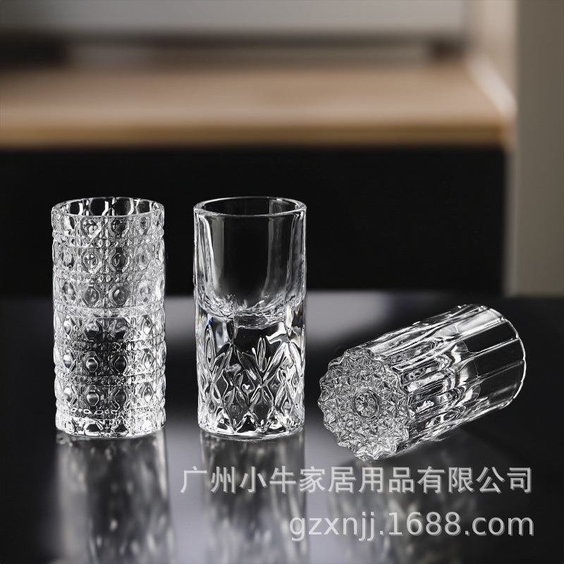 Taza de bala tallada de corte japonés, fondo grueso, copa de licor de luz de lujo, copa de vino extranjero, vidrio tallado, copa de vino blanco para el hogar