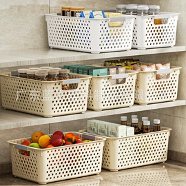 收纳箱;塑料桌椅;垃圾桶