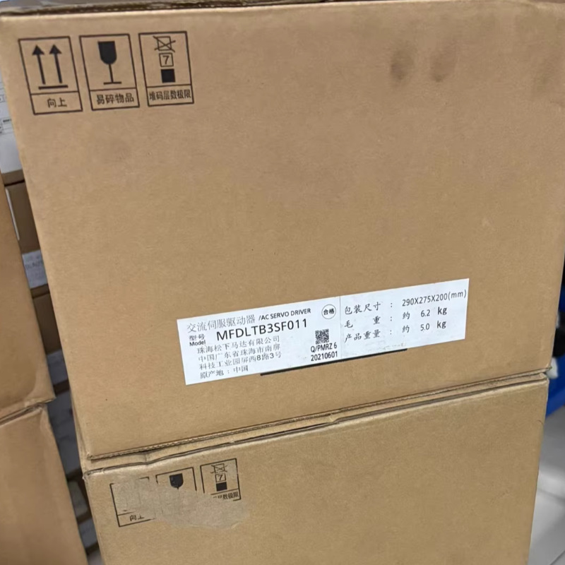 松下A6 MFDLTB3SF011 5KW伺服驱动器