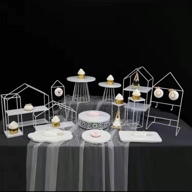 白い金属の鉄芸のデザート台の置物の展示棚のヨーロッパ式の午後のお茶のケーキのお菓子棚の冷たい食事のお茶の休憩台|undefined