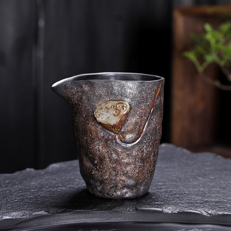 Chinese-style coarse pottery fair cup ceramic split tea ware handmade gold-plated tea sea large-size Chinese-style kung fu tea set spoon Zen lotus