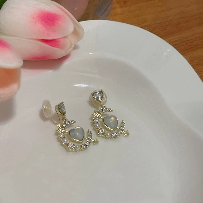 Клипсы для ушей, без пирсинга, универсальные клип- на серьги, деликатная сезонная мода