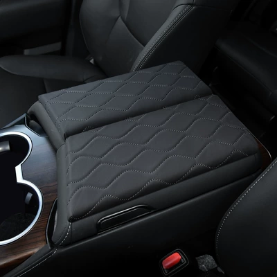Suitable for Toyota Land Cruiser Armrest Box Cover Special Leather Central Storage Booster Pad Interior Modification Decoration (Armrest box pad) - land-cruiser-exclusive-black