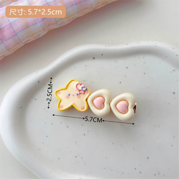Creamy Yellow Star hairpin