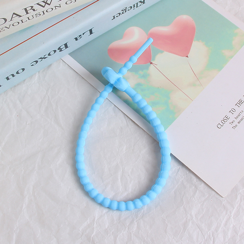 25cm colorido pequeña flor de silicona cuerda DIY joyería llavero accesorios auto-bloqueo cordón Correa cordón corbata