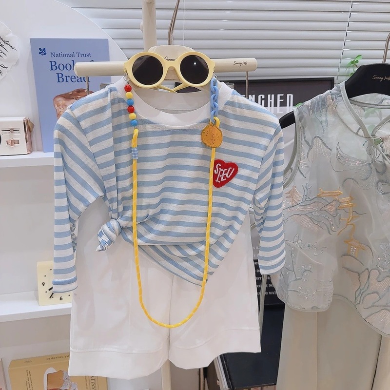 2025夏の日焼け止めtシャツ親子服ストライプ上着男女子供子供色合わせファッションカジュアル長袖|undefined