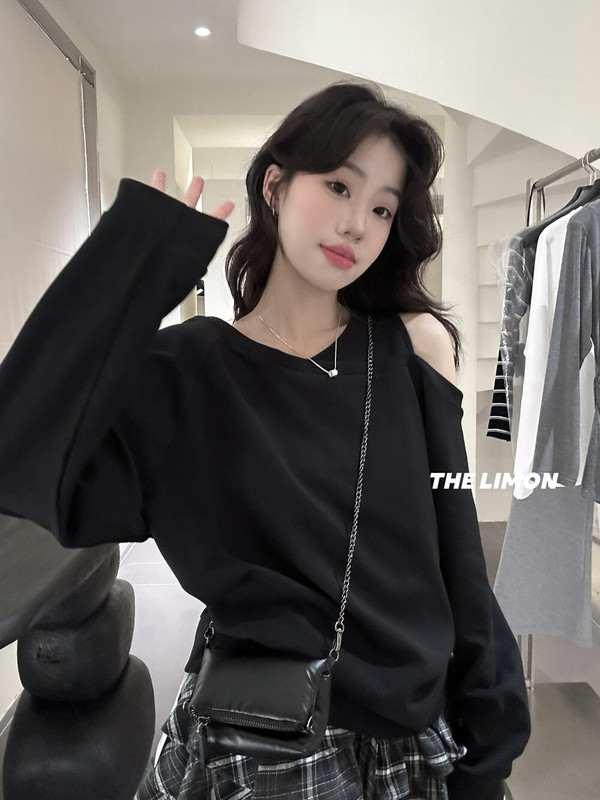 thelimon2025秋季新款美式设计感斜肩露肩长袖卫衣女宽松显瘦上衣|undefined