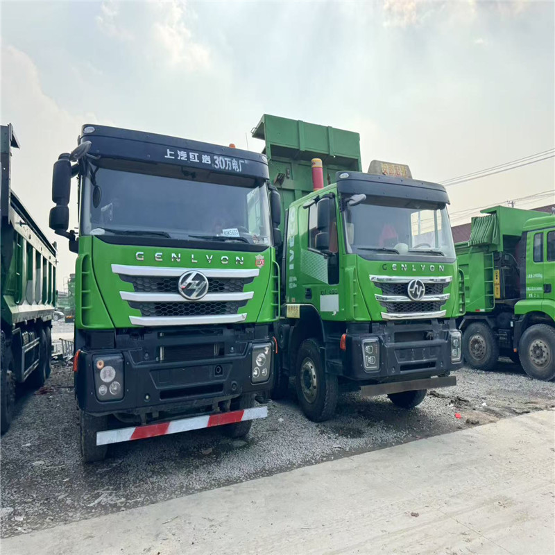 二手红岩翻斗车 二手10轮渣土运输车 380马力砂石料自卸车