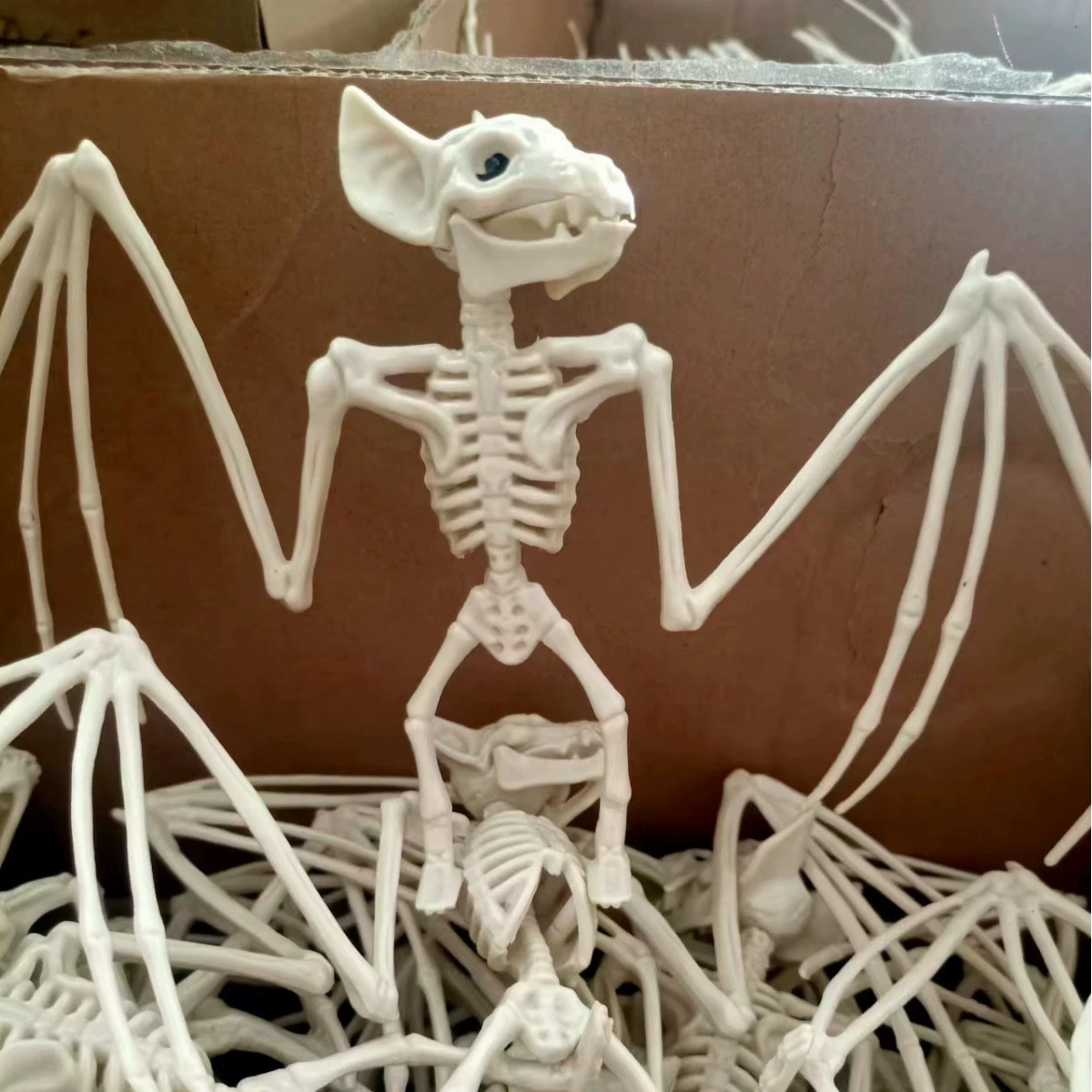 Хэллоуин Ужасный орнамент Скорпион летучей мыши паук скелет кости украшения пластиковые скелет скелета животного