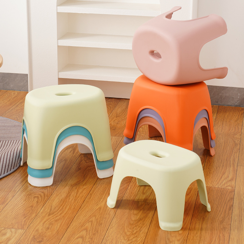 Plastic Stool, Footstool, Children's Stool, Adult Chair, Non-Slip Rubber Footrest, Baby Low Stool, Bath Chair, Can Be Used for Sitting