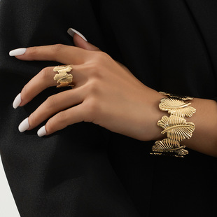 2 Pieces of European and American Fashion Cross-Border Trendyy New Metal Leaves Asymmetrical Leaves Women's Bracelets Ring Jewelry Set