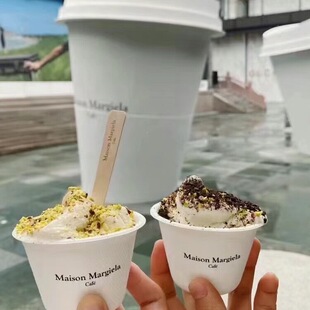 �ɶ� ��logo�����һ���Ա�gelato�����u�ϼ������̺���ѩ��Ʒ�L