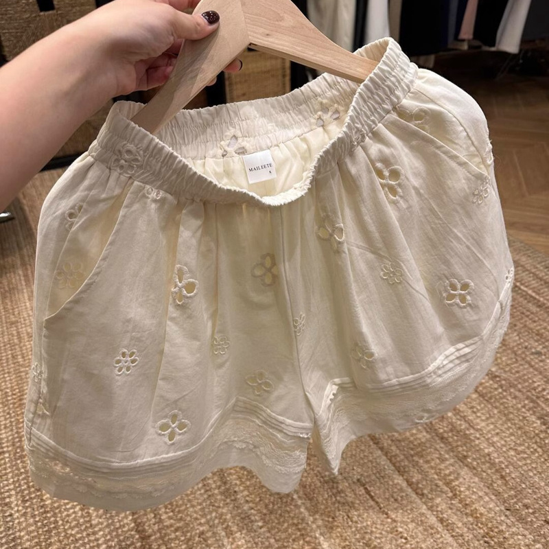 Lace Stitching Shorts Women's Summer Thin French Hollow Wide Leg Casual Pants High Waist Straight Walking Three-point Pants