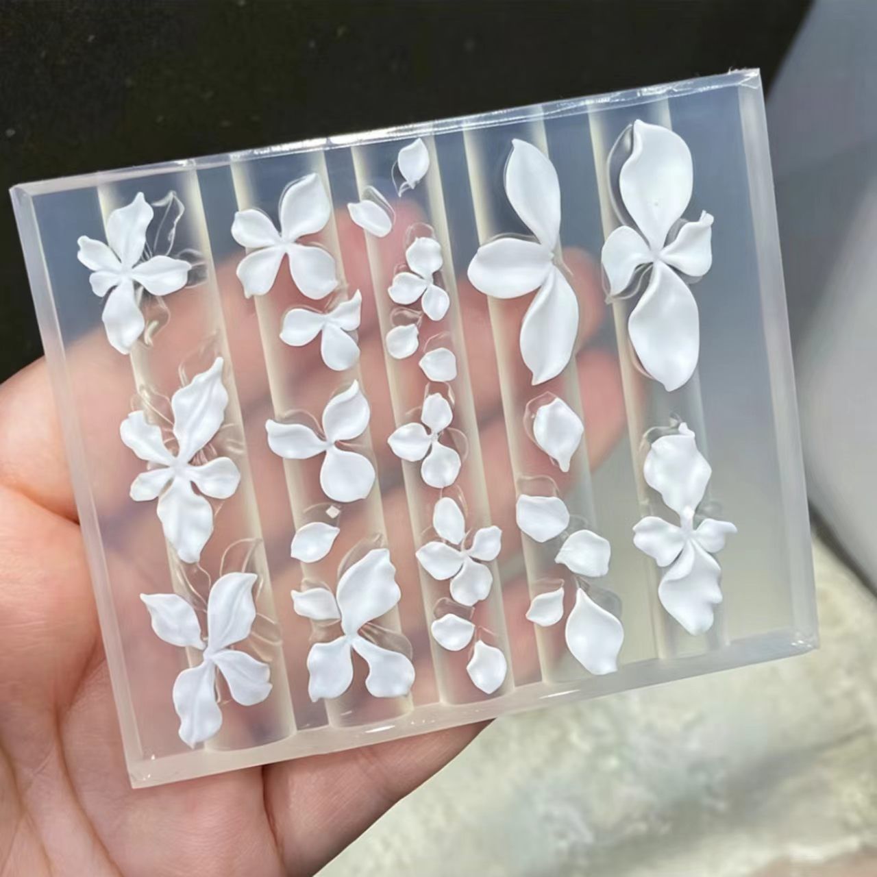 New Hand-Carved Flower Nail Art Mold Rose Ice Flower Small Floral Butterfly Orchid Silicone Wearable Nail Decoration Tool
