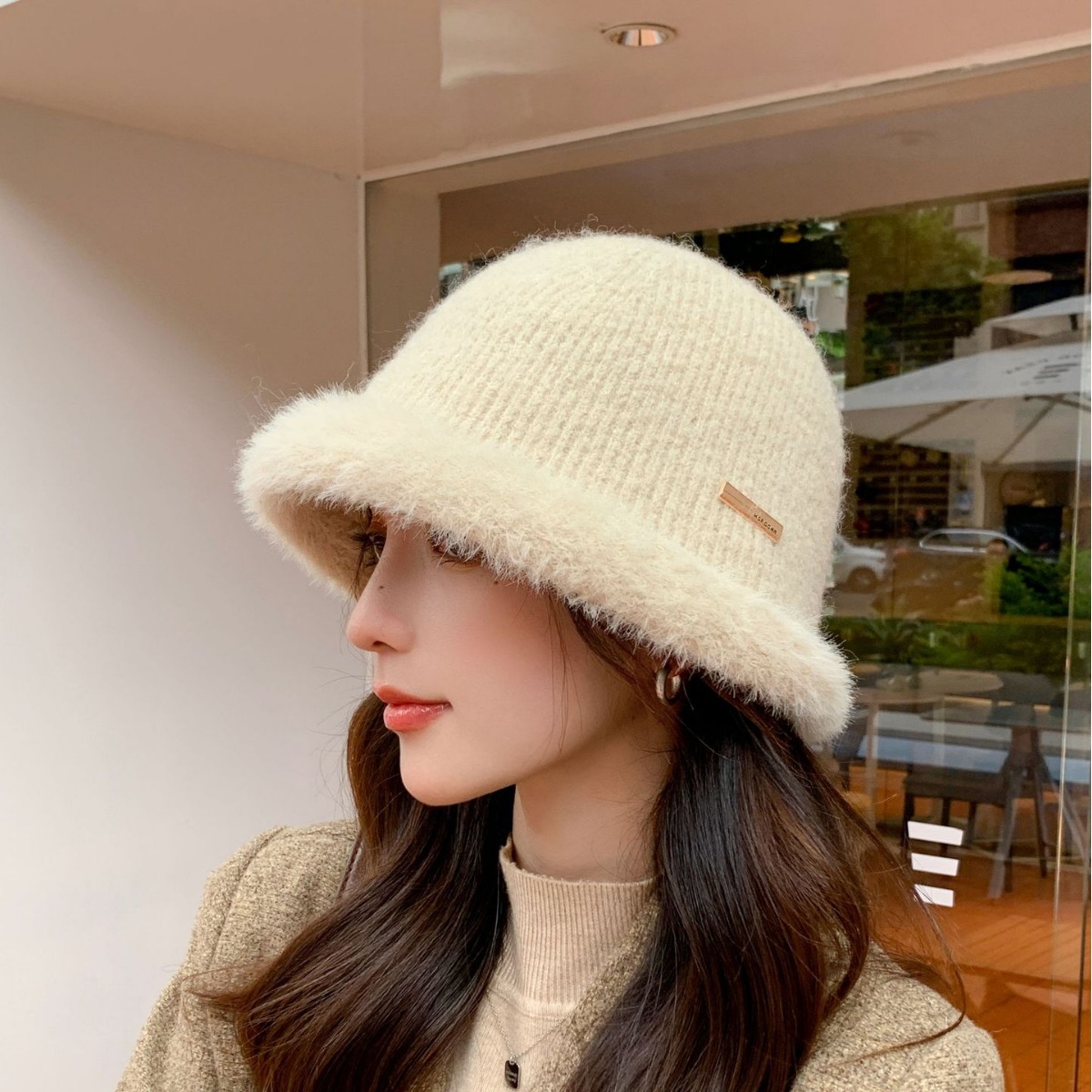 Elegant bucket hat i ull för damer för höst och vinter_voghion.com