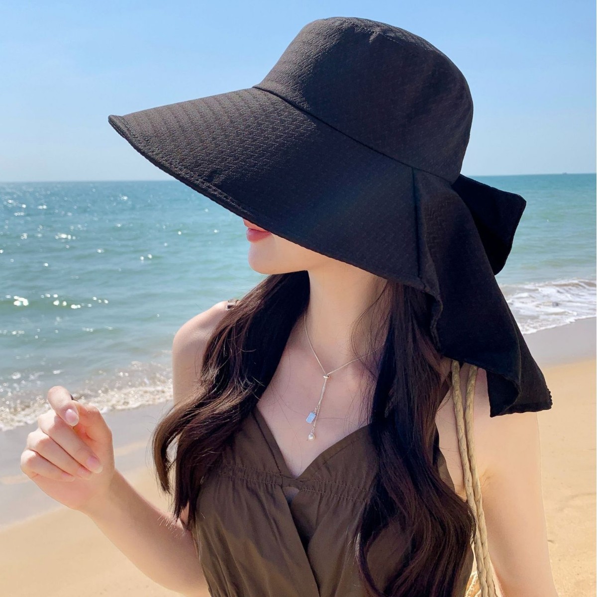 검은색