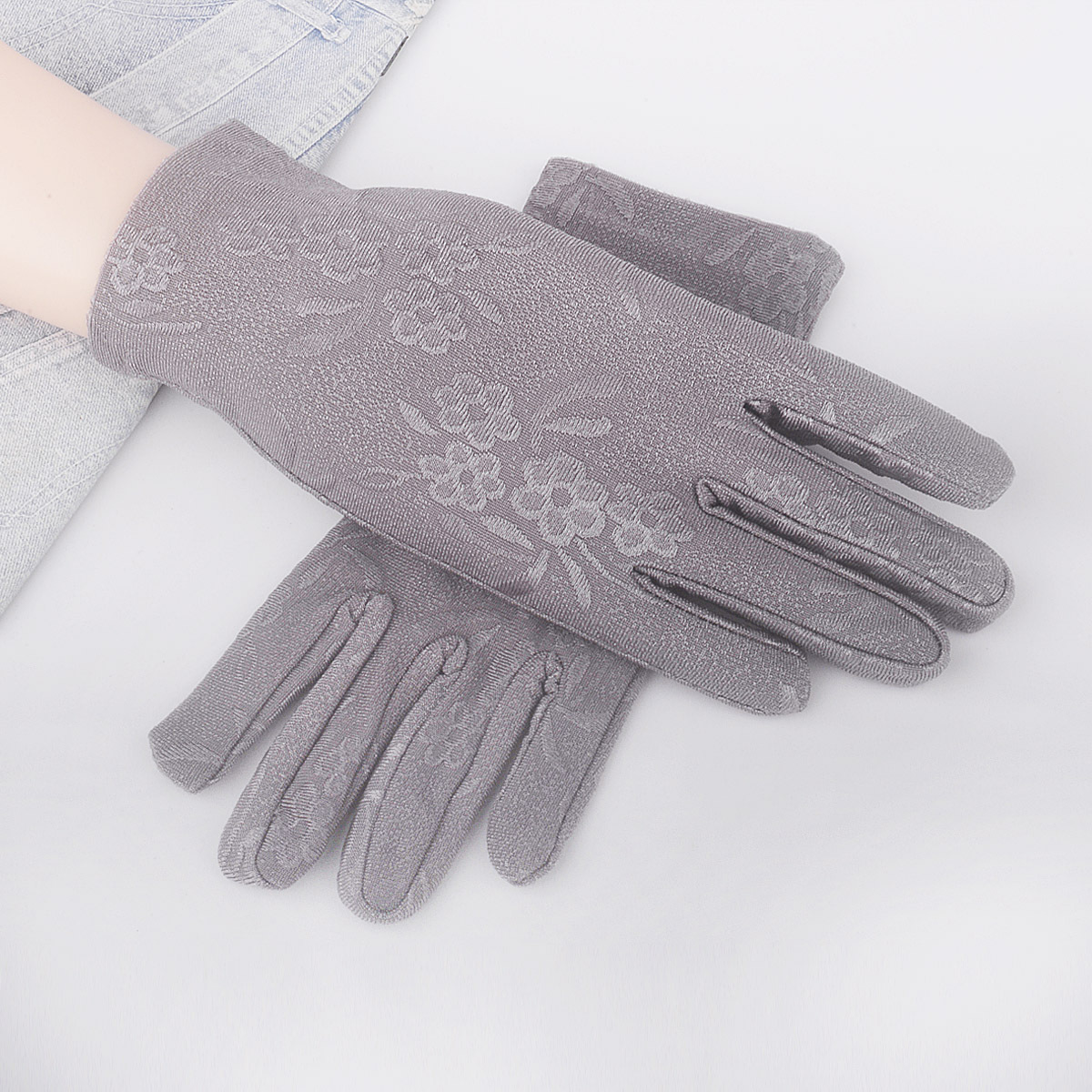 한 쌍의 카메오 다크 브라운