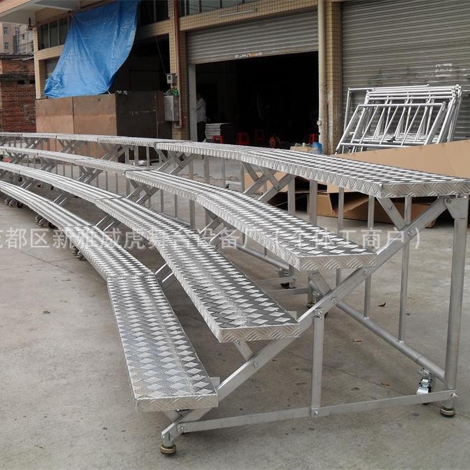 铝合金折叠合唱台厂家，深圳合影站架----t台铝制全铝结构