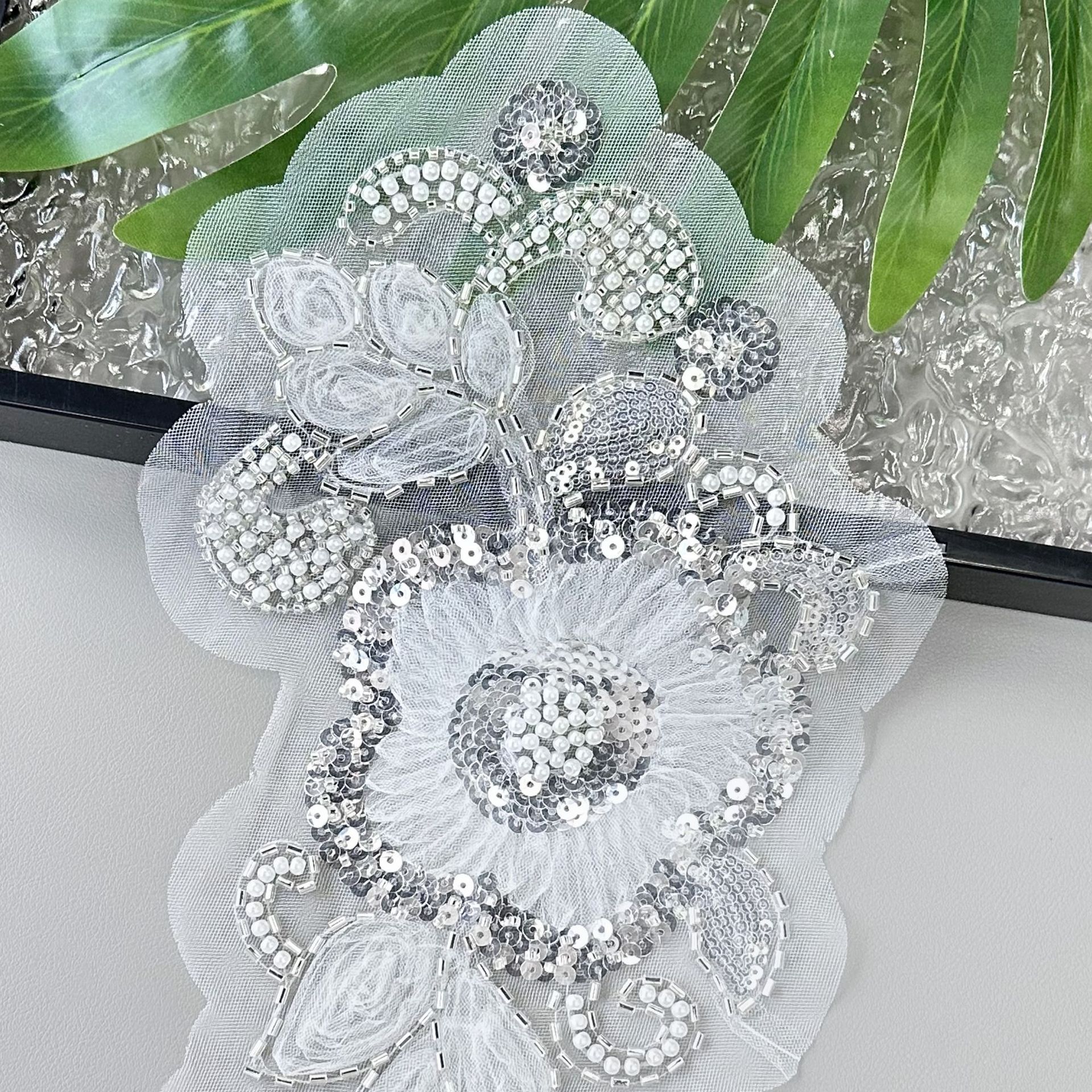 Flores de encaje, perlas de clavos, sequillas, vestidos, camisas, trajes de baile, ropa, pañuelos, accesorios