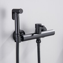 ����ɫ��ᇊ����H�Dϴ�����^õ���ɫ�~�l���g�����RͰ�߉����^