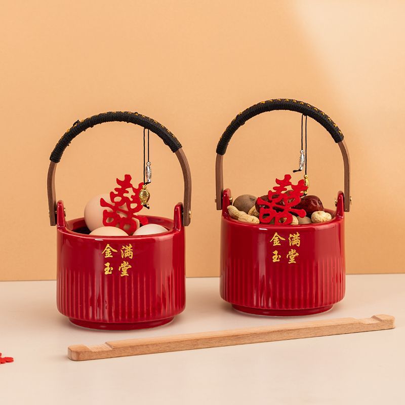 The descendants bucket wedding wedding supplies Daquan out of marriage and happy event, a wedding event, the mother's marriage, the female red dowry hi barrel