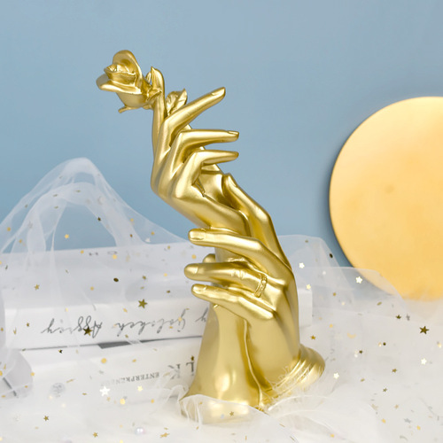 Nordic light luxury gold handheld rose resin decorative ornaments TV cabinet dining room living room wine cabinet decorative ornaments