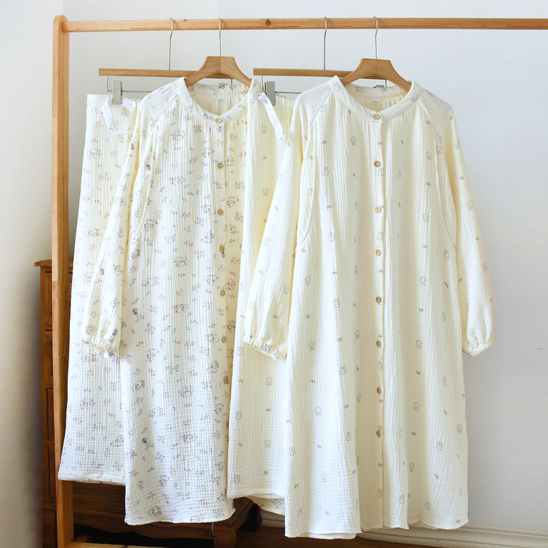 Four-layer gauze maternity nightgown for autumn and winter, pure cotton crepe fabric, set for admission to the delivery room, postpartum sleepwear, maternity and nursing wear Four-layer gauze maternity nightgown for autumn and winter, pure cotton crepe fabric, set for admission to the delivery room, postpartum sleepwear, maternity and nursing wear
