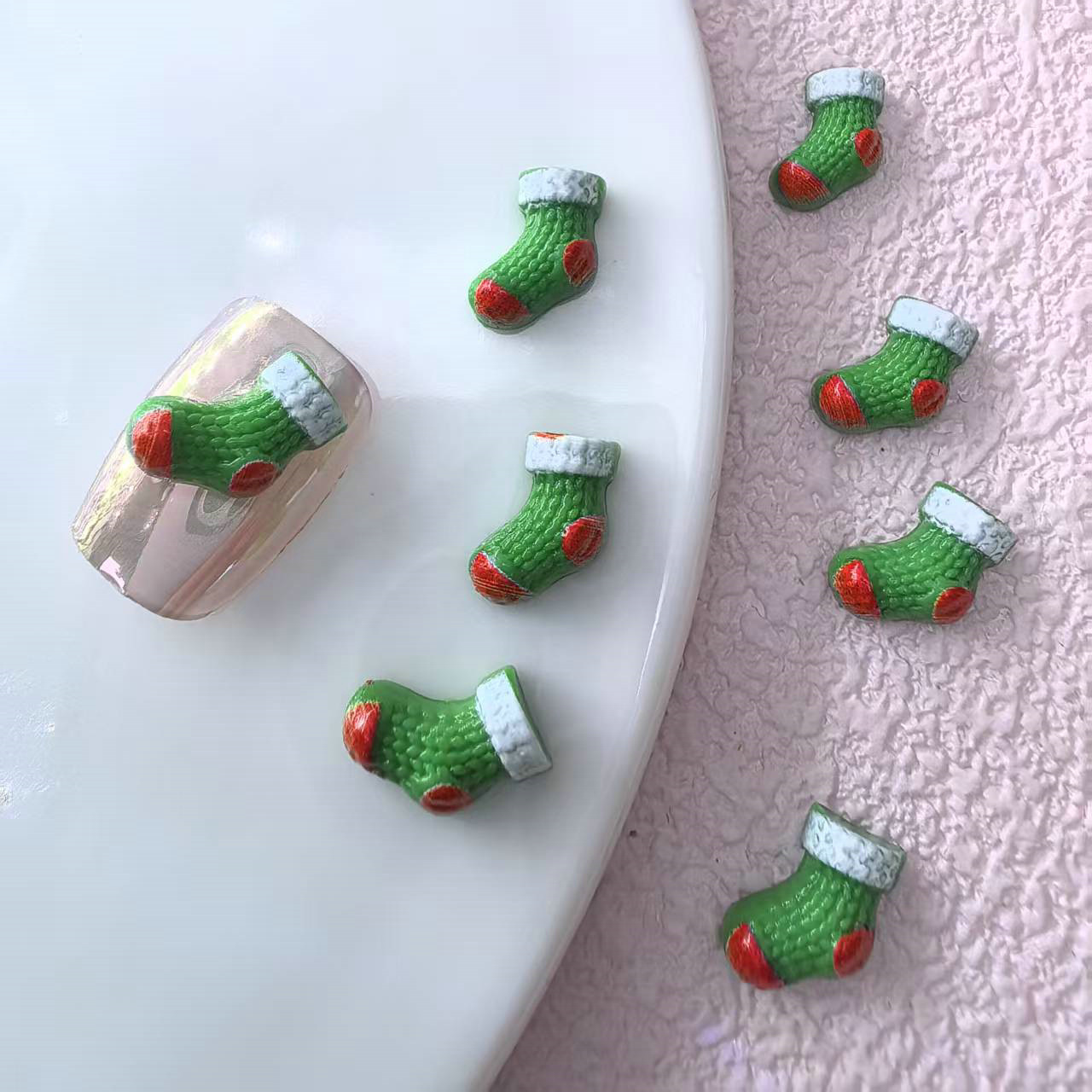 圣诞用品圣诞树圣诞甜甜圈圣诞节袜子美甲饰品批发美国欧洲韩国澳