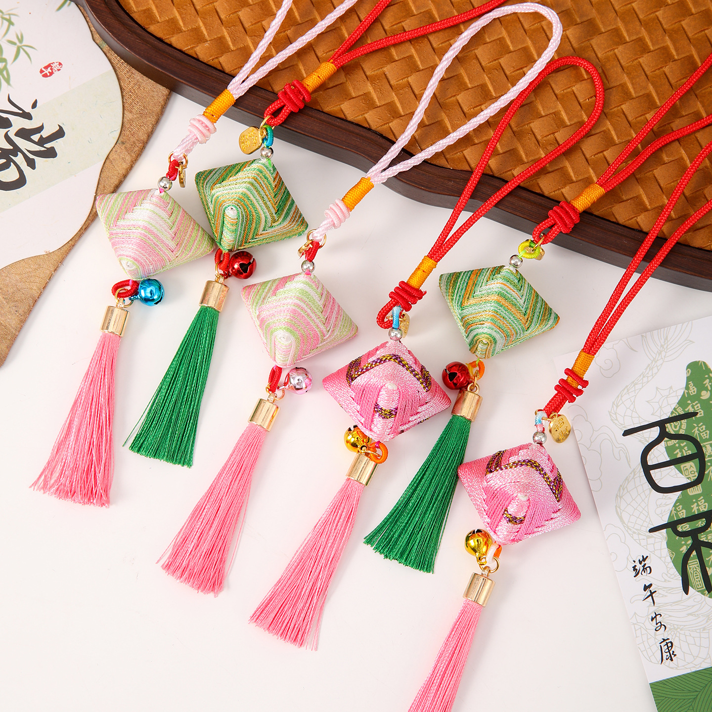 Festival del Dragón cuerdas colgantes de bendición colgantes de transporte decoración de estilo nacional pequeños regalos bolsas de incienso hechas a mano al por mayor estilo de moda nacional