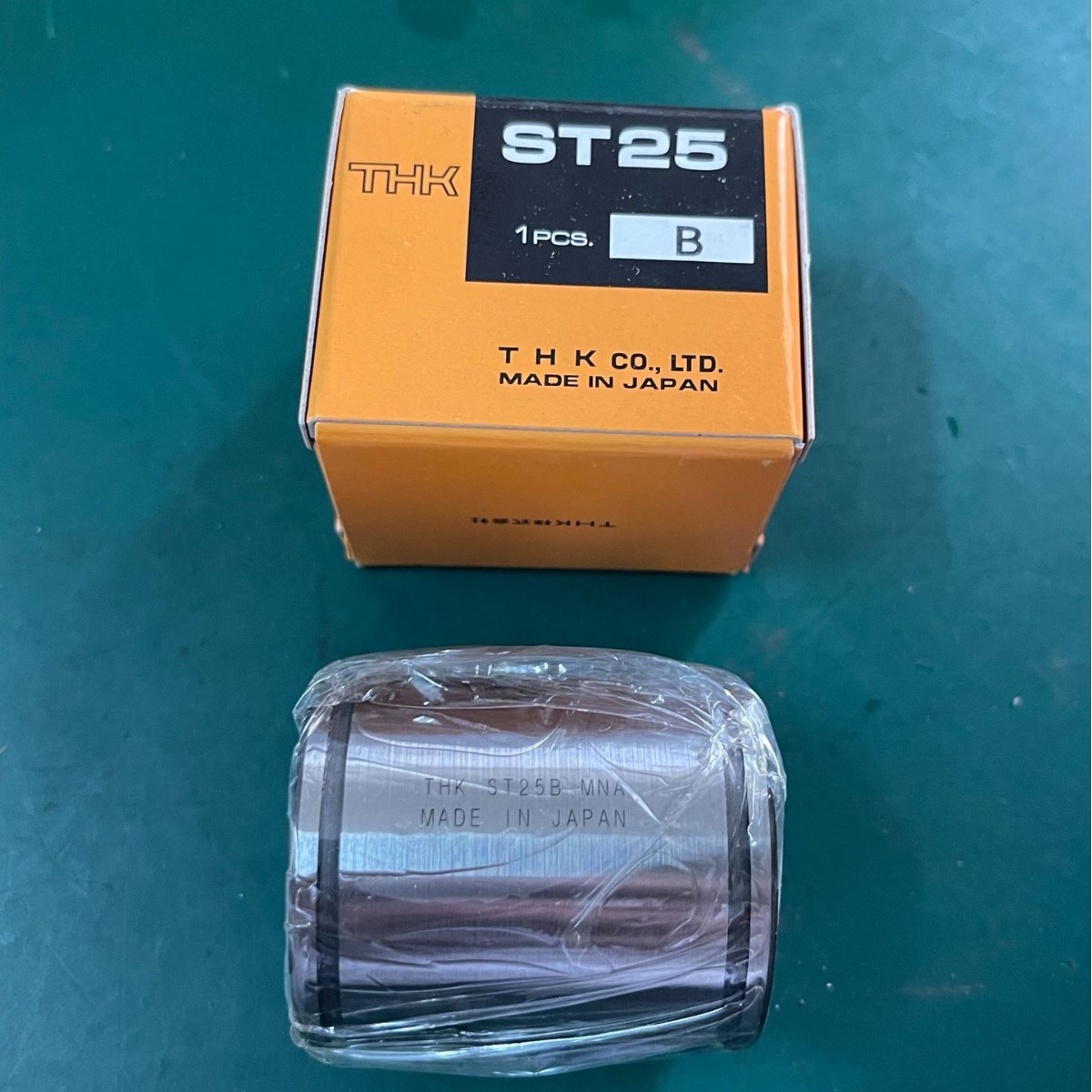 THK直线导套ST35B ST30B ST25B ST20B ST16B ST12B ST10B ST8B