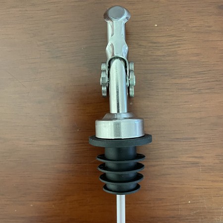 304 de acero inoxidable de apertura y cierre automático vertedor de vino aceite vertido aceite olla boquilla de aceite tapón de la botella de aceite salsa de soja vinagre tapón de la botella tapón del vino Flor del ciruelo