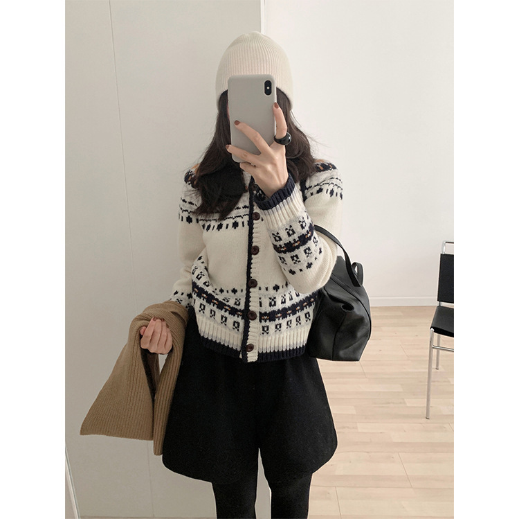 Tg Christmas Atmosphere Winter Fair Isle Jacquard Retro Wool Knitted Thick Cardigan for Women 2025 New Style 26036 Tg Christmas Atmosphere Winter Fair Isle Jacquard Retro Wool Knitted Thick Cardigan for Women 2025 New Style 26036