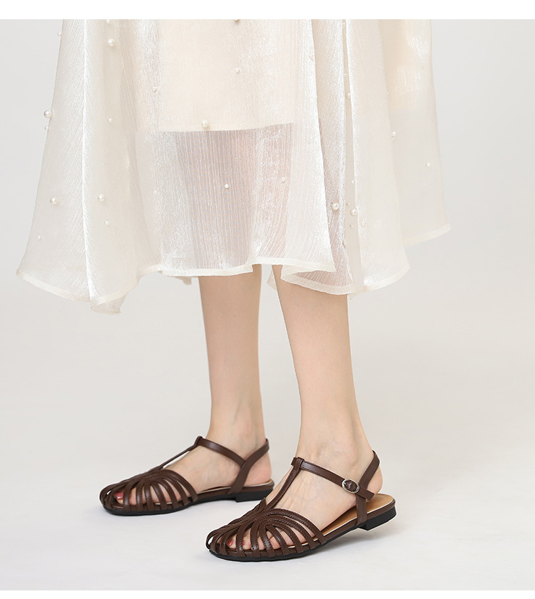 Hollowed Out Closed Toe T Strap Flat Sandals Beach Travel Shoes_voghion.com
