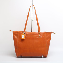 2025新款托特包特色复古手提通勤大包植鞣牛皮真皮女包单肩腋下包