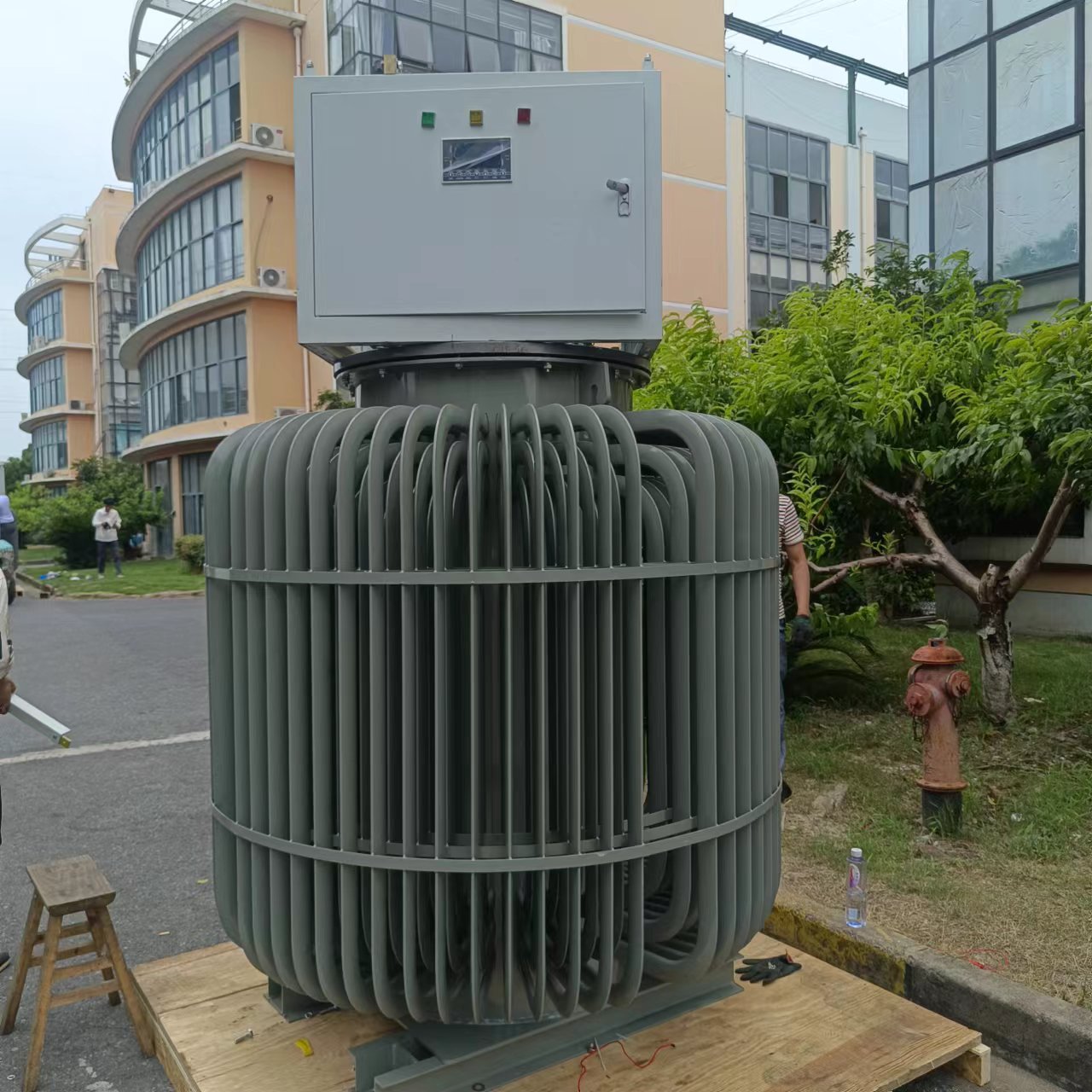 全自动感应稳压器无极可调变压隧道升压油浸式调压器2000KVA1600K