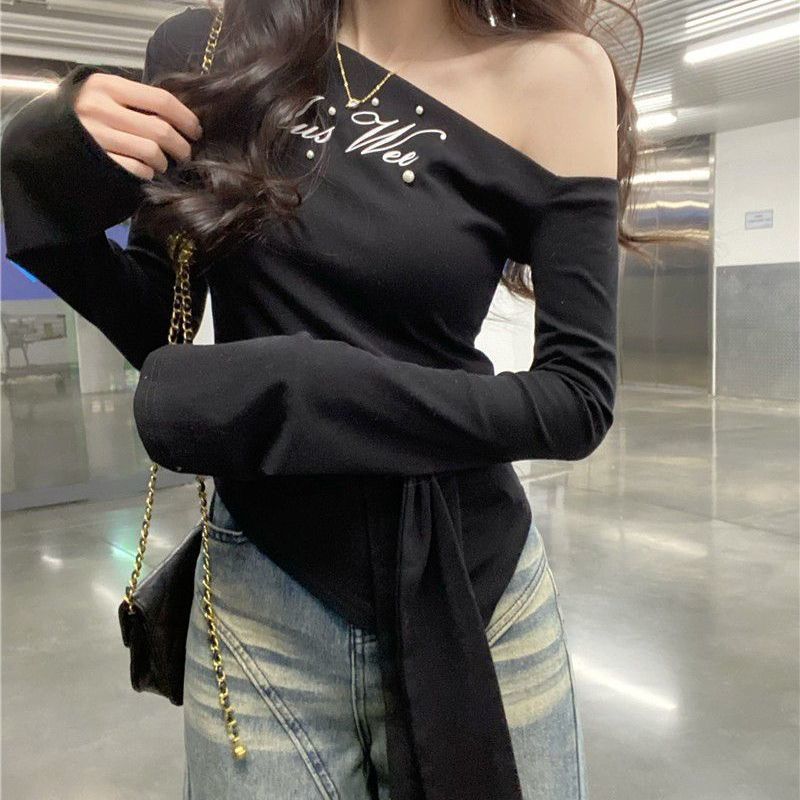 绑带斜肩字母印花长袖T恤女秋冬新款修身收腰不规则弹力显瘦上衣|undefined