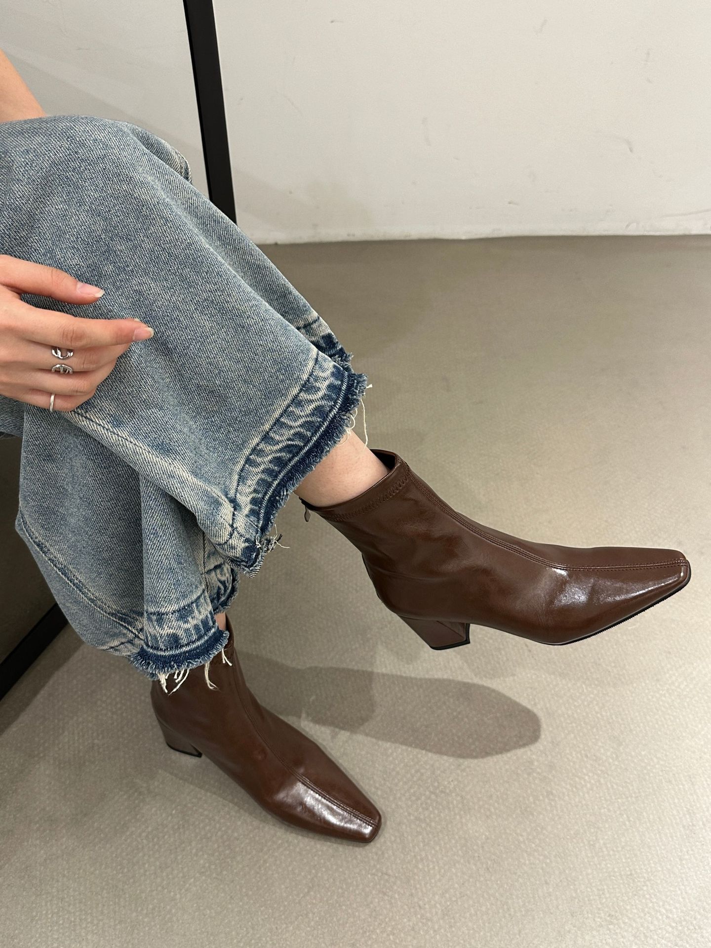ShoeVault Korean Style Minimalist Soft Leather Stretch Slim Bare Square Toe Chunky High Heel Short Slimming Height Increasing_vogvips.com