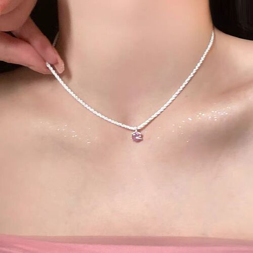 Minimalist Sweet Olive Green Diamond Pendant Starry Sky Necklace, Unique Light Luxury Shimmering Clavicle Chain