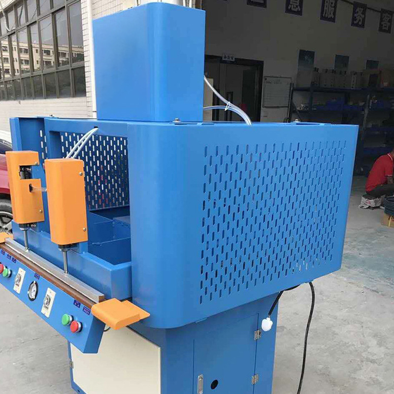 Máquina Selladora y Envasadora al Vacío 220V Neumática para Ropa, Cojines y Peluches