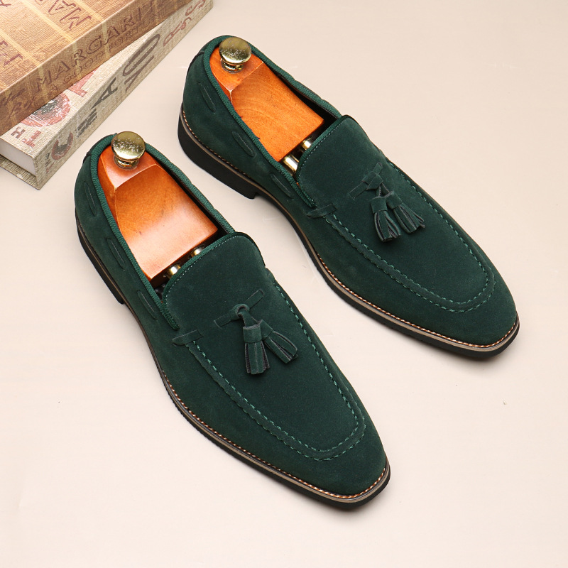 Mocassini con nappine da uomo, a punta, con piedini, casual, slip-on_voghion.com
