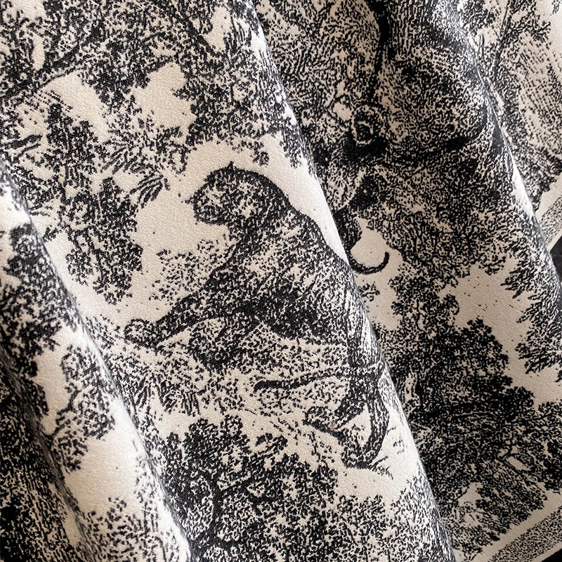 Bufanda cuadrada grande cálida, versátil y de moda de cachemira de estilo de vacaciones de animales de alta gama nueva de otoño e invierno_voghion.com