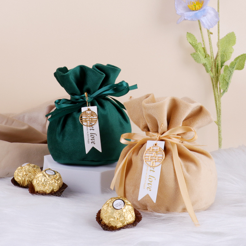 New style wedding gift velvet bag creative happy candy bag favor gift wedding celebration supplies candy box European style favor gift