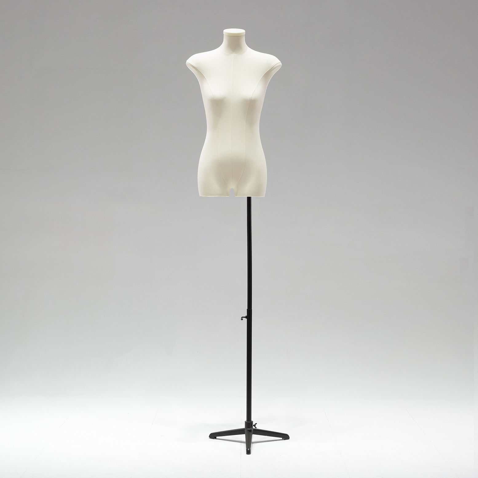 Tienda de ropa de estilo coreano cuerpo plano de alto nivel de mujer mitad de ventana de ropa de mujer muñeca plataforma de exhibición de cuerpo grueso nuevo pecho pequeño