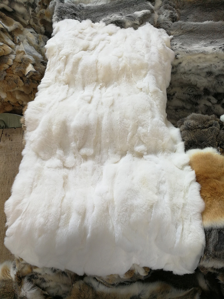 真獭兔毛拼接毯子皮草服袖子内胆布料面料獭兔皮褥子垫子皮料
