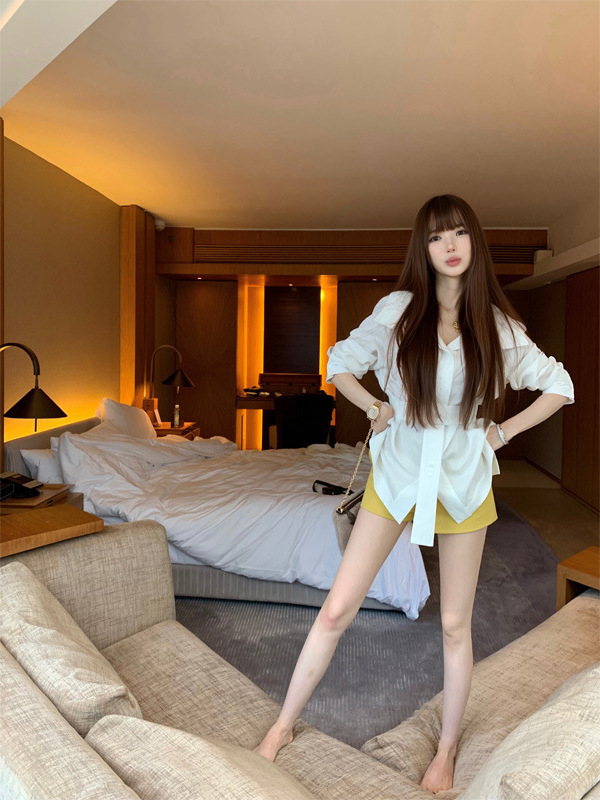 CHICYOU "细腰欧尼" 白色腰带大翻领长袖衬衫上衣气质外套女|undefined