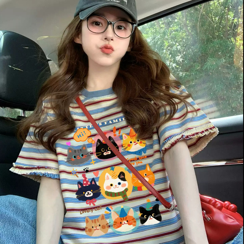 Striped Short-Sleeved College-Style Printed T-Shirt for Women, New Summer Style, Loose Fit, Slimming, Elegant Round Neck, Lace Splicing Top Striped Short-Sleeved College-Style Printed T-Shirt for Women, New Summer Style, Loose Fit, Slimming, Elegant Round Neck, Lace Splicing Top